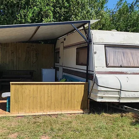 Mandel Camping