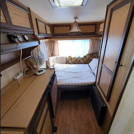 Camping Mandel