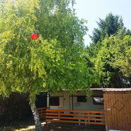 Camping Mandel *